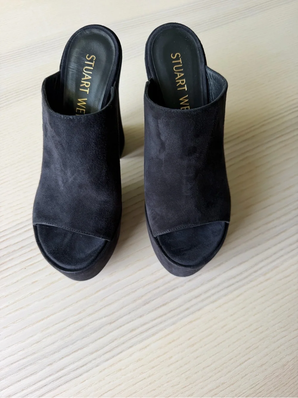 Stuart Weitzman Black Suede Skyhigh Platform Heel size 7